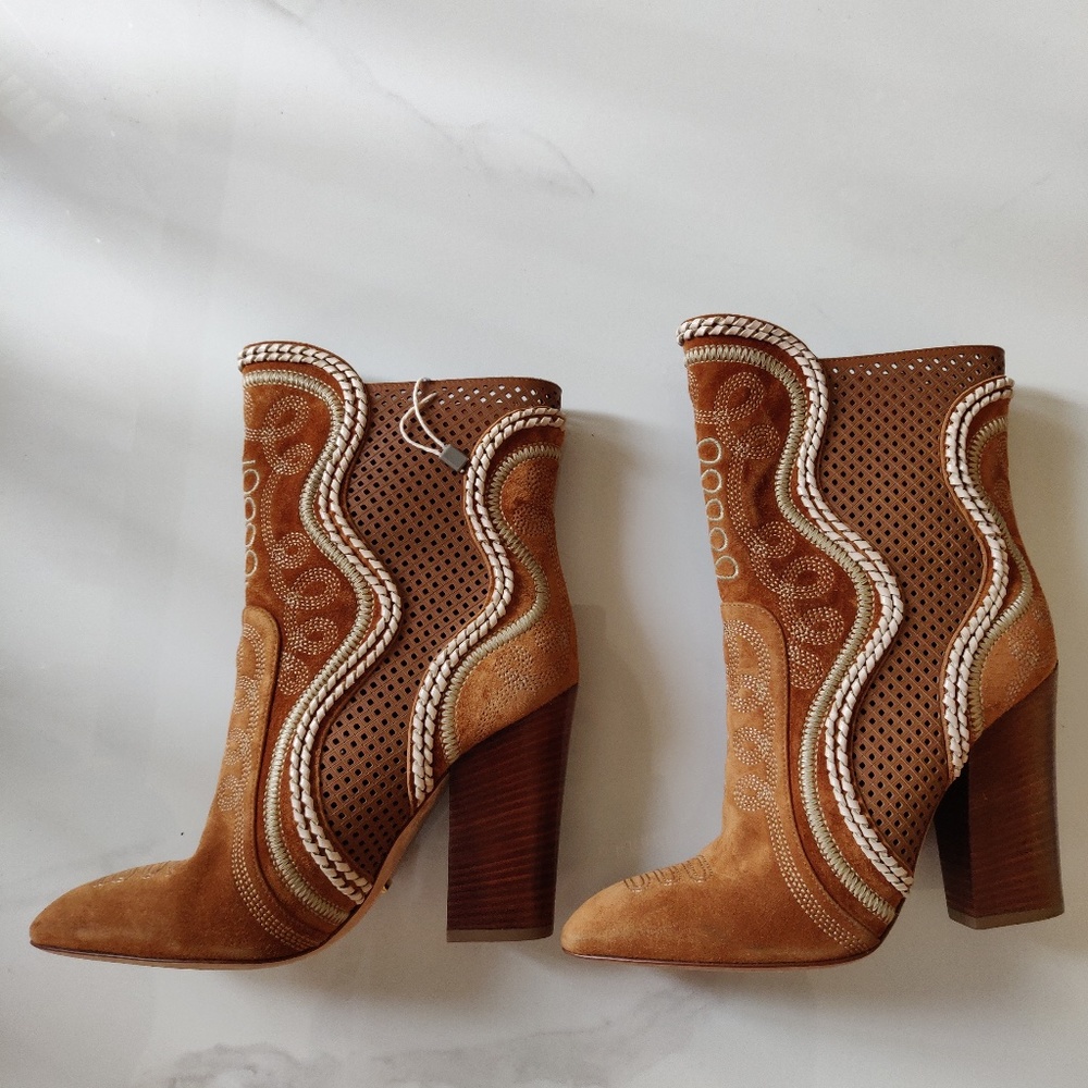 NEW Sergio Rossi Suede Dahlia Boots